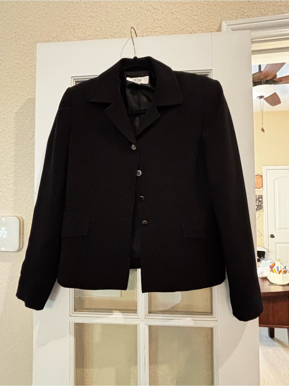 Le Suit Petite Black Classic 2 piece suit